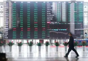 ดัชนีหุ้นสหรัฐฯได้ทะยานขึ้นต่อเนื่องในช่วงต้นตลาดอเมริกาหลังตัวเลขการจ้างงานสหรัฐฯที่แข็งแกร่งเกินการคาดการณ์ แต่ก็ได้มาสะดุดและถอยลงจากรายงานผู้ติดเชื่อที่เพิ่มขึ้นทำสถิติสูงสุดใหม่กว่า 10,000 รายในรัฐฟลอริดา