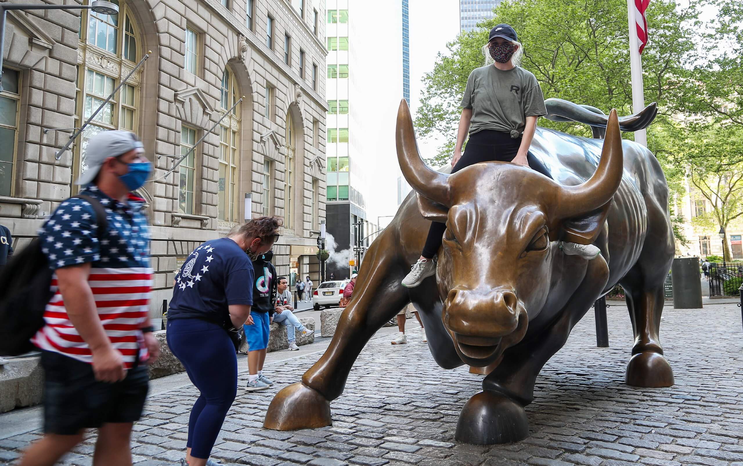 ดัชนีหุ้นสหรัฐฯ (Nasdaq และ SP500) ทะยานขึ้นทำสถิติสูงสุดใหม่อีกครั้ง