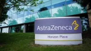 ความกังขาที่เพิ่มขึ้นต่อวัคซีนของทางค่าย AstraZeneca ได้ส่งให้ดัชนีหุ้นสหรัฐฯรูดลงในช่วงท้ายตลาด